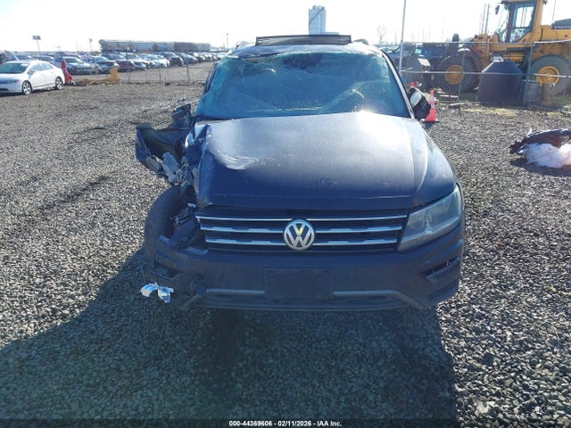 Продажа на аукционе авто 2018 Volkswagen Tiguan 2.0t Se/2.0t Sel, vin: 3VV2B7AX5JM161371, номер лота: 44369606