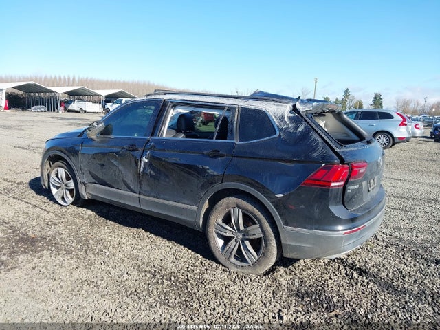 2018 VOLKSWAGEN TIGUAN 3VV2B7AX5JM161371 Photo 2