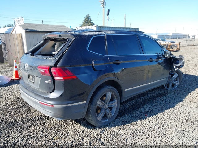2018 VOLKSWAGEN TIGUAN 3VV2B7AX5JM161371 Photo 3