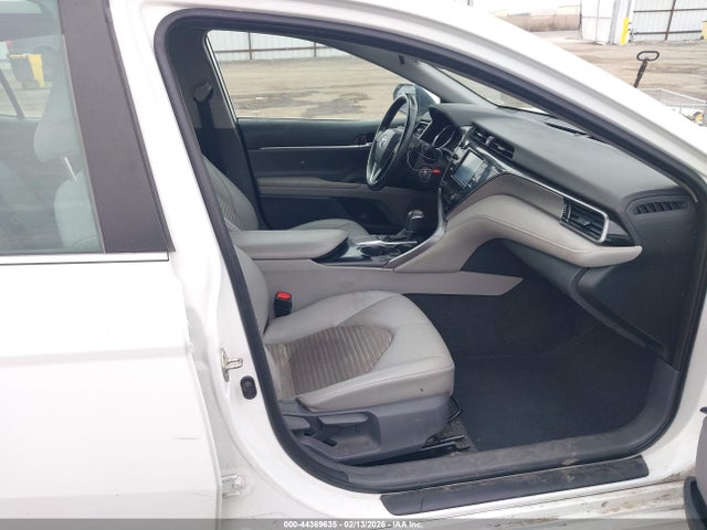 4T1B11HK5KU837318 Toyota CAMRY SE