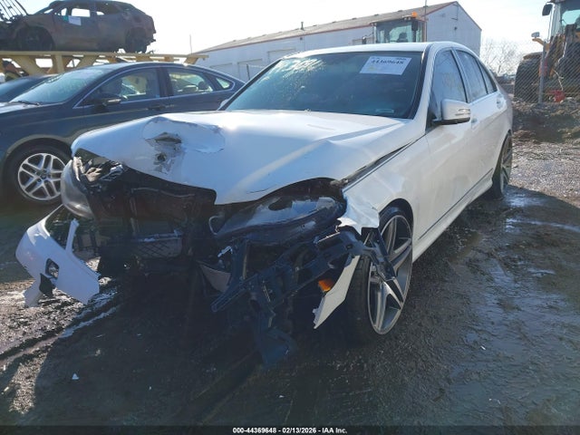 Продаж на аукціоні авто 2013 Mercedes-benz C 300 Sport 4matic, vin: WDDGF8AB4DR271534, номер лоту: 44369648