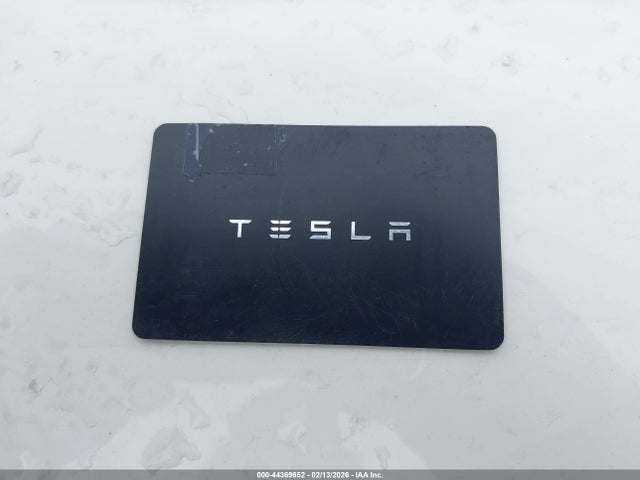 44369652 :رقم المزاد ، 7SAYGDEE6RF001956 vin ، 2024 Tesla Model Y Long Range Dual Motor All-wheel Drive مزاد بيع