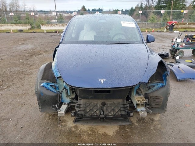 44369652 :رقم المزاد ، 7SAYGDEE6RF001956 vin ، 2024 Tesla Model Y Long Range Dual Motor All-wheel Drive مزاد بيع