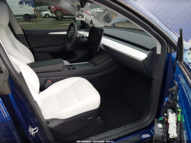 44369652 :رقم المزاد ، 7SAYGDEE6RF001956 vin ، 2024 Tesla Model Y Long Range Dual Motor All-wheel Drive مزاد بيع