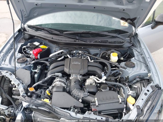 2025 TOYOTA GR86 JF1ZNBE12S8760821 Photo 9
