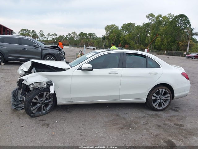 Продажа на аукционе авто 2019 Mercedes-benz C 300, vin: 55SWF8DB1KU310034, номер лота: 44369660