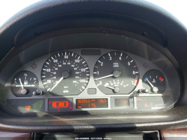 2005 Bmw 325i მანქანა იყიდება აუქციონზე, vin: WBAET37495NJ84949, აუქციონის ნომერი: 44369698