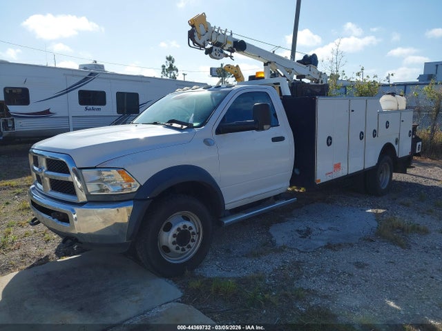 44369732 :رقم المزاد ، 3C7WRNCL4JG179615 vin ، 2018 Ram 5500 Chassis Tradesman/slt مزاد بيع