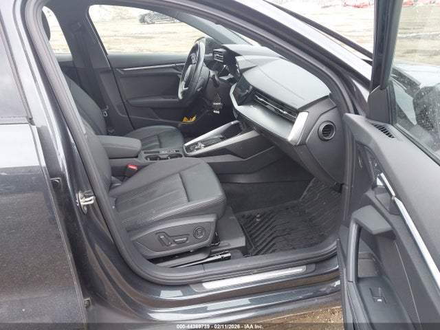 2023 Audi A3 Premium 40 Tfsi Front-wheel Drive S Tronic მანქანა იყიდება აუქციონზე, vin: WAUAUDGY5PA097628, აუქციონის ნომერი: 44369739