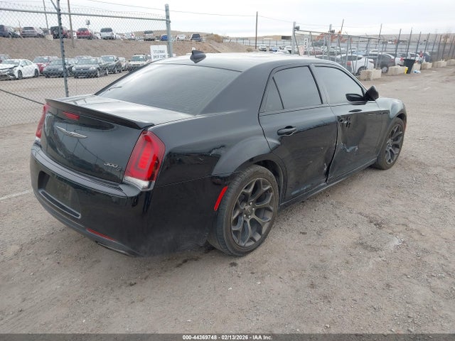 Продажа на аукционе авто 2017 Chrysler 300 300s Alloy Edition, vin: 2C3CCABGXHH506080, номер лота: 44369748