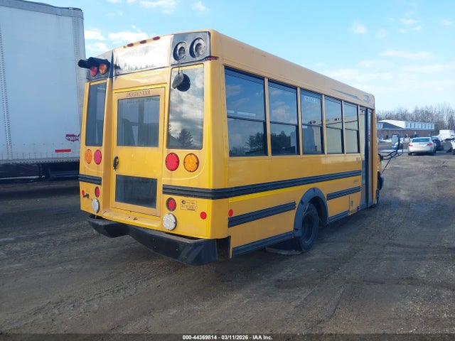 1GB6GUBG2G1313504 Chevrolet Express Cutaway 4500