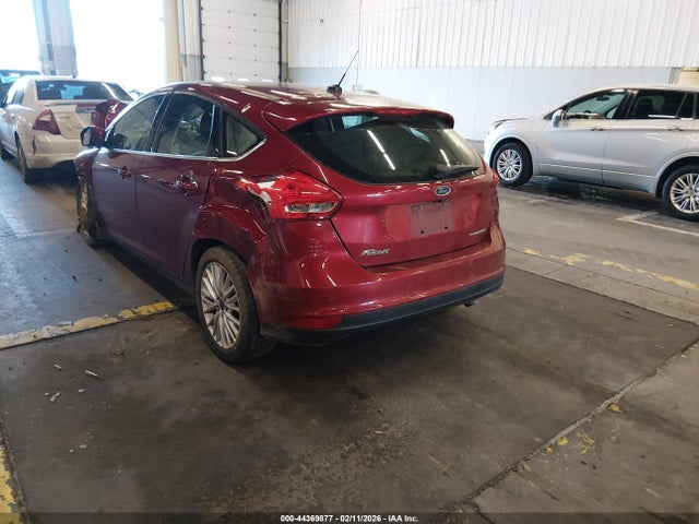 Ford Focus Titanium 2016 1FADP3N20GL255125 Image 3