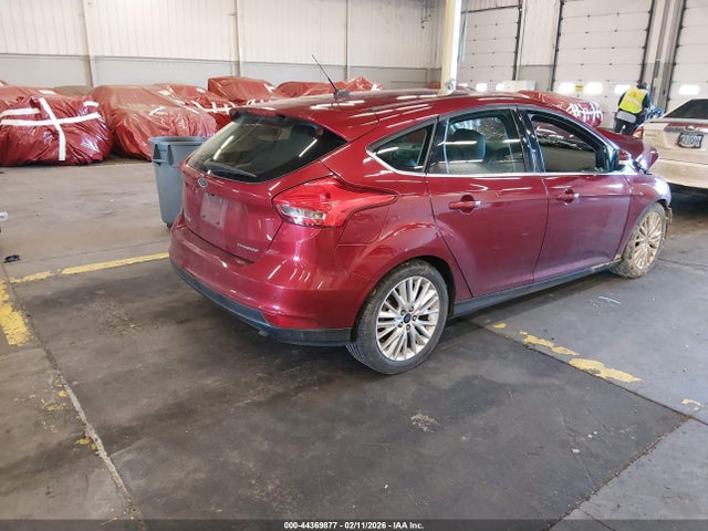 Ford Focus Titanium 2016 1FADP3N20GL255125 Image 4