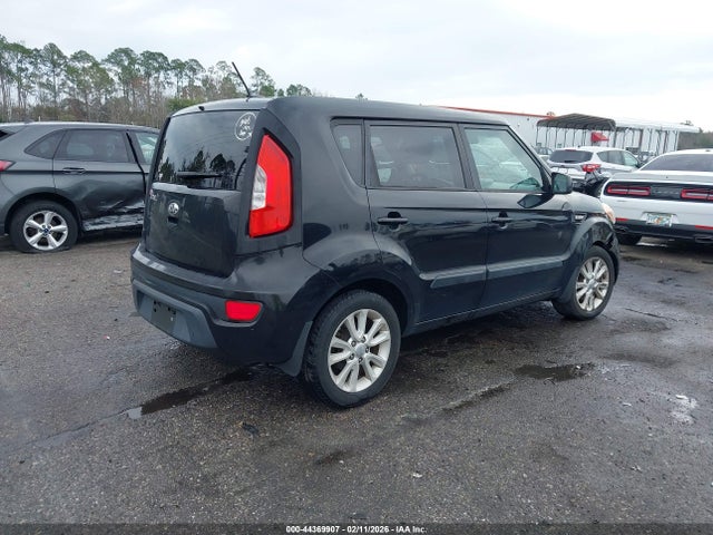 44369907 :رقم المزاد ، KNDJT2A58D7632100 vin ، 2013 Kia Soul مزاد بيع