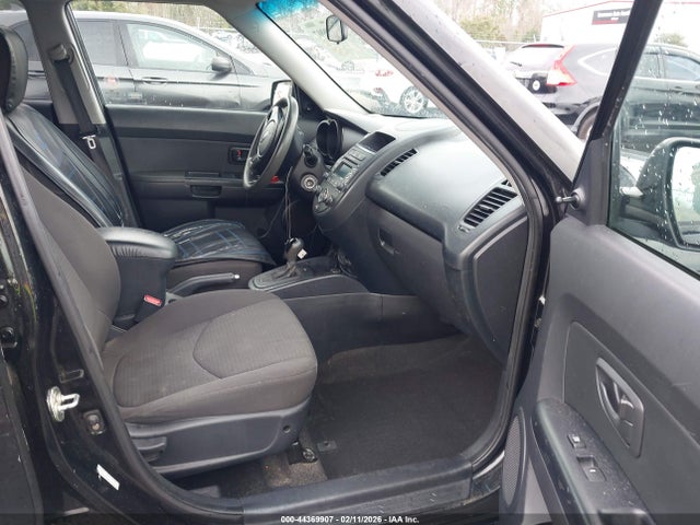 44369907 :رقم المزاد ، KNDJT2A58D7632100 vin ، 2013 Kia Soul مزاد بيع