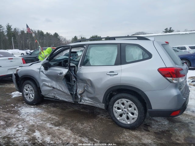 Subaru Forester 2019 JF2SKACC7KH481563 Image 14