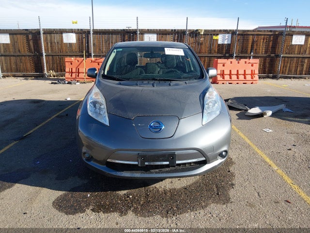 1N4BZ0CP7GC303668 Nissan LEAF SV