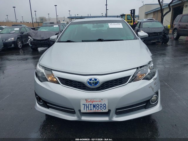 4T1BD1FK9EU118880 Toyota Camry Hybrid Se Limited Edition