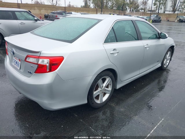 4T1BD1FK9EU118880 Toyota Camry Hybrid Se Limited Edition