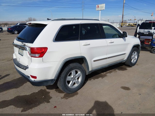 2011 JEEP GRAND CHEROKEE 1J4RR4GG2BC555597 Photo 3