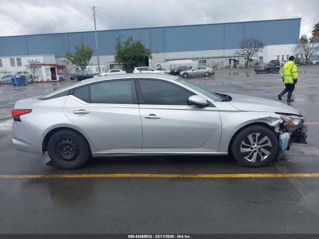 Продажа на аукционе авто 2020 Nissan Altima S Fwd, vin: 1N4BL4BV1LC210230, номер лота: 44369932