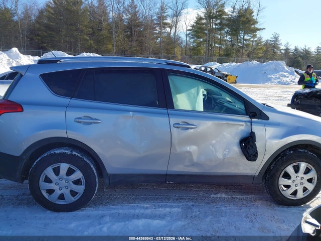 Toyota RAV4 LE 2015 2T3BFREV0FW384222 Image 13