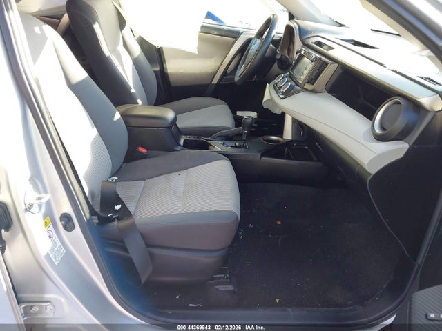 Toyota RAV4 LE 2015 2T3BFREV0FW384222 Image 5