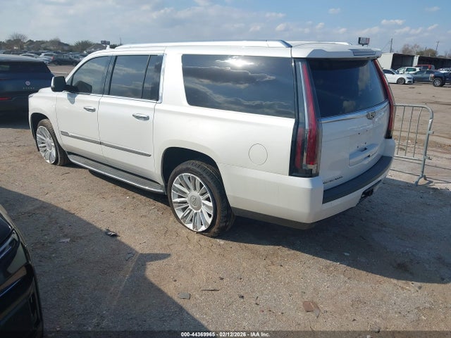 2016 CADILLAC ESCALADE ESV 1GYS4KKJ1GR158510 Photo 2