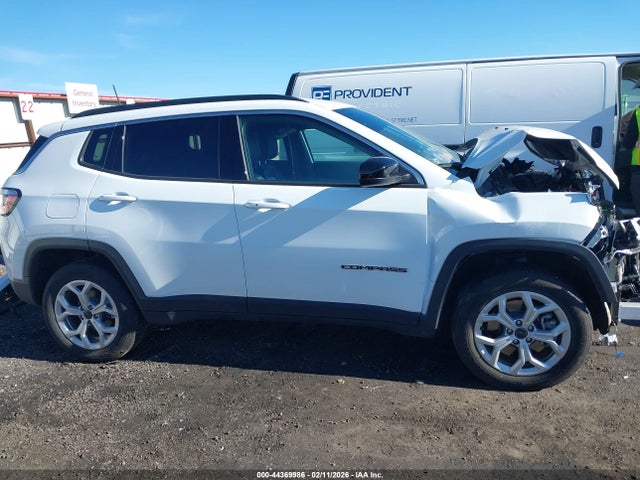 Jeep Compass Latitude 4x4 2025 3C4NJDBN2ST617389 Image 14