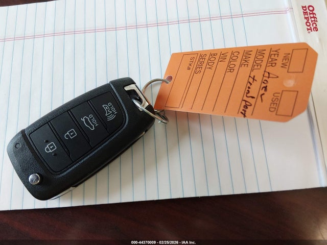 KMHLL4DG2RU642725 Hyundai ELANTRA SE