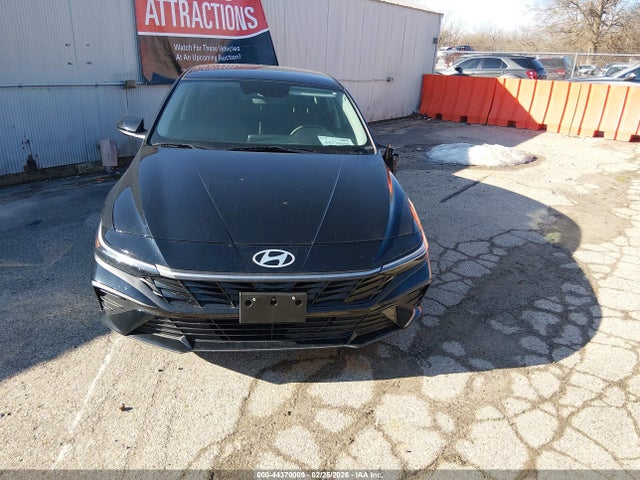 KMHLL4DG2RU642725 Hyundai ELANTRA SE