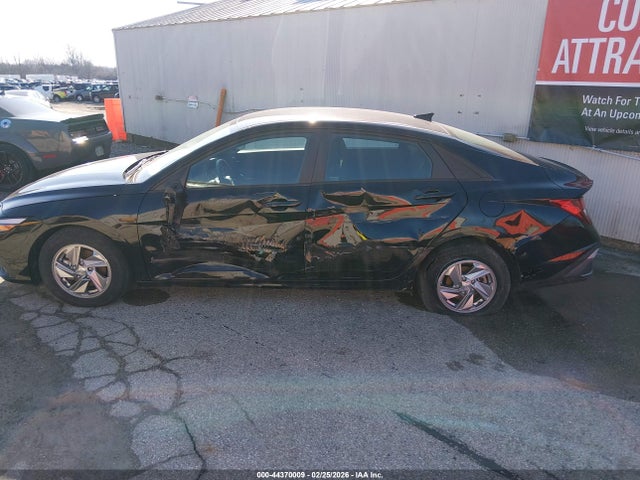 KMHLL4DG2RU642725 Hyundai ELANTRA SE