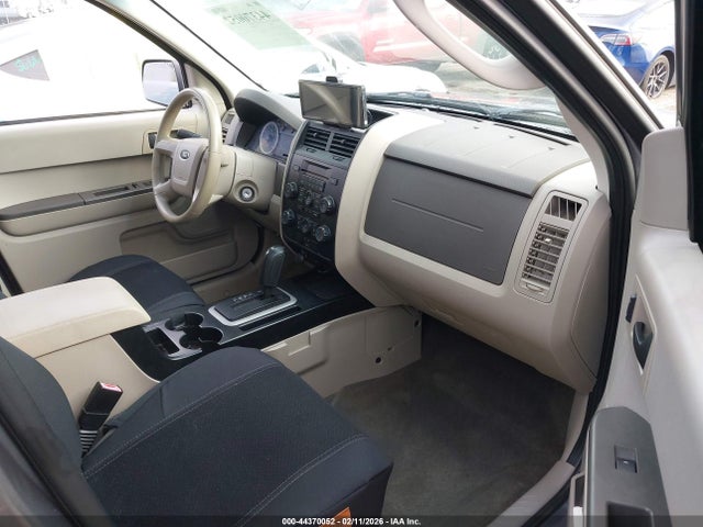 2009 FORD ESCAPE 1FMCU92779KB88397 Photo 4