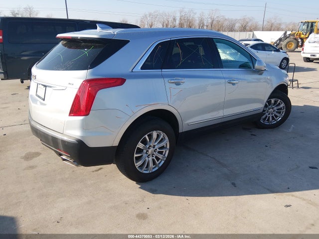 2018 CADILLAC XT5 1GYKNARS0JZ187929 Photo 3