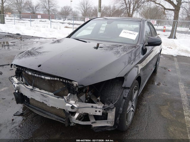 Продажа на аукционе авто 2015 Mercedes-benz C 400 4matic, vin: 55SWF6GB2FU009388, номер лота: 44370054