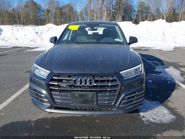 44370098 :رقم المزاد ، WA1G2AFY0L2079572 vin ، 2020 Audi Q5 Premium 55 Tfsi E Quattro S Tronic مزاد بيع