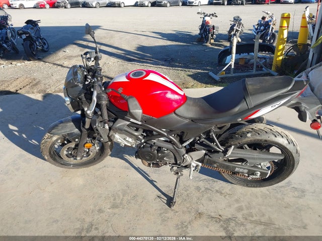 JS1VP55A8H2100602 Suzuki SV650