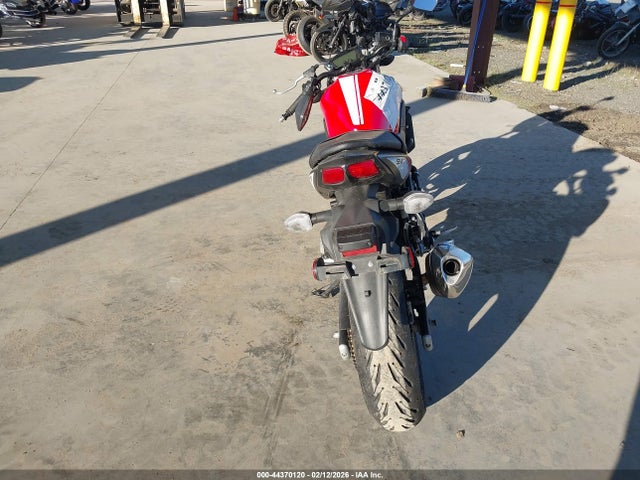 JS1VP55A8H2100602 Suzuki SV650
