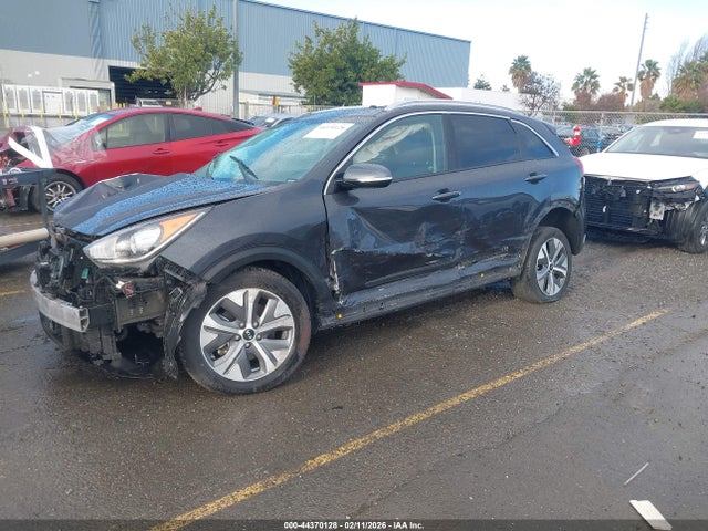 KNDCE3LG6K5030182 KIA Niro Ev Ex Premium