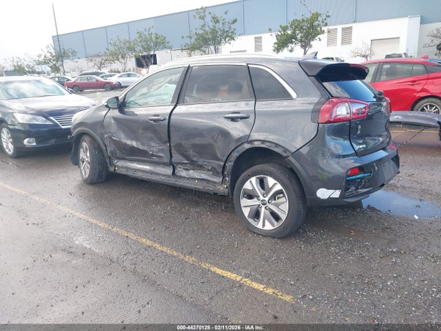 KNDCE3LG6K5030182 KIA Niro Ev Ex Premium