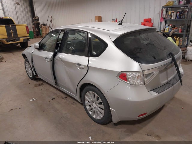 2010 SUBARU IMPREZA JF1GH6B66AH814836 Photo 2