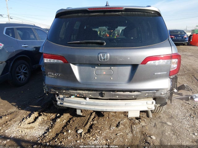 5FNYF5H26NB025885 Honda Pilot 2wd Special Edition