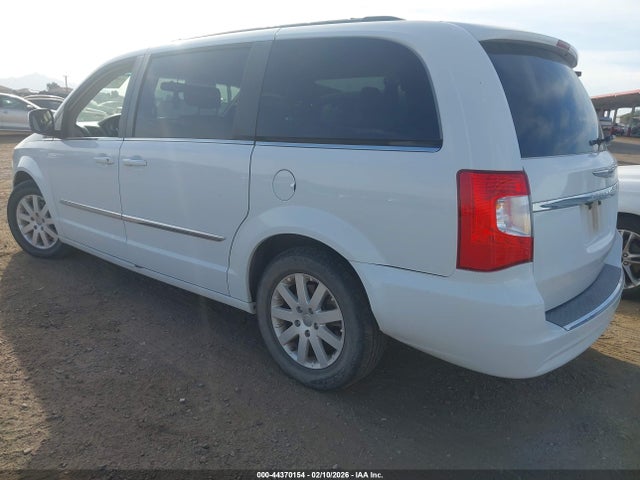 2016 CHRYSLER TOWN & COUNTRY 2C4RC1BG1GR296435 Photo 2