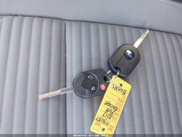 Ford ESCAPE SE 2017 1FMCU9GD2HUB16251 Image 11