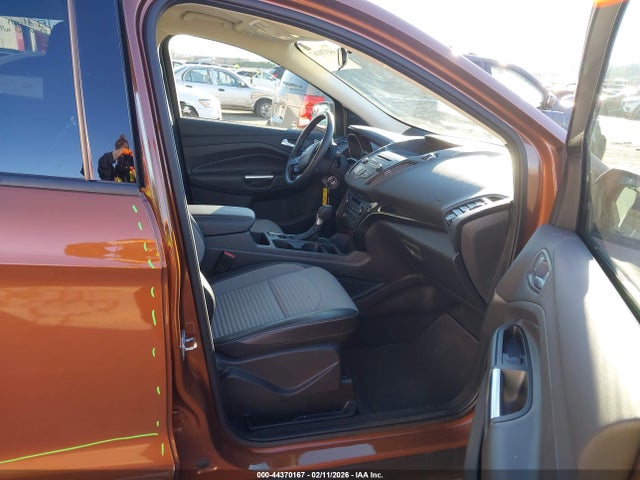 Ford ESCAPE SE 2017 1FMCU9GD2HUB16251 Image 5