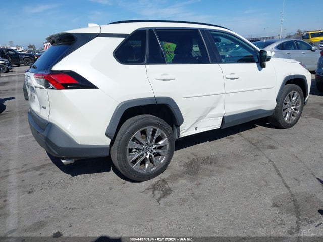 Toyota Rav4 Xle Premium 2022 2T3C1RFV2NW207333 Image 4