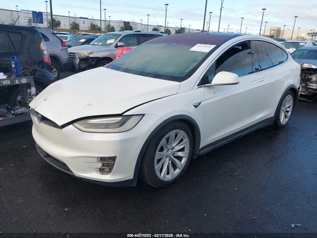 2017 TESLA MODEL X 5YJXCAE2XHF029556 Photo 1