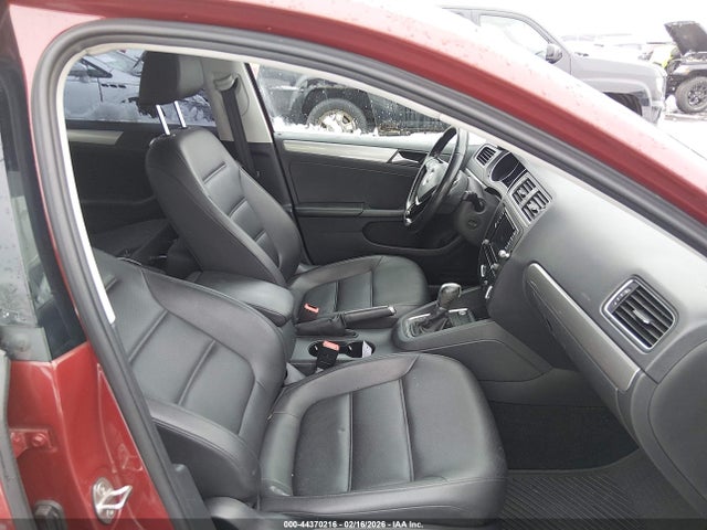 Продажа на аукционе авто 2017 Volkswagen Jetta 1.4t Se, vin: 3VWDB7AJ2HM378032, номер лота: 44370216