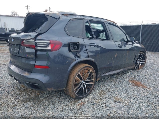 44370217 :رقم المزاد ، 5UXJU4C07M9F56949 vin ، 2021 Bmw X5 M50i مزاد بيع