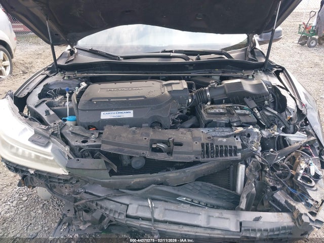 1HGCR3F96HA035062 Honda Accord Touring V6